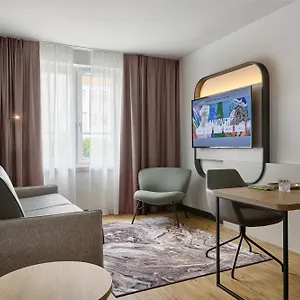 June Six Otel