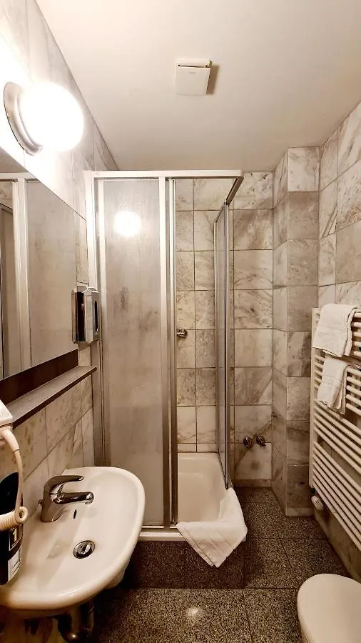 **  Hotel Zentrum Hannover Germany