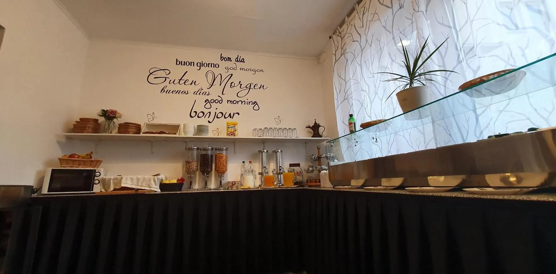 **  Hotel Zentrum Hannover Germany