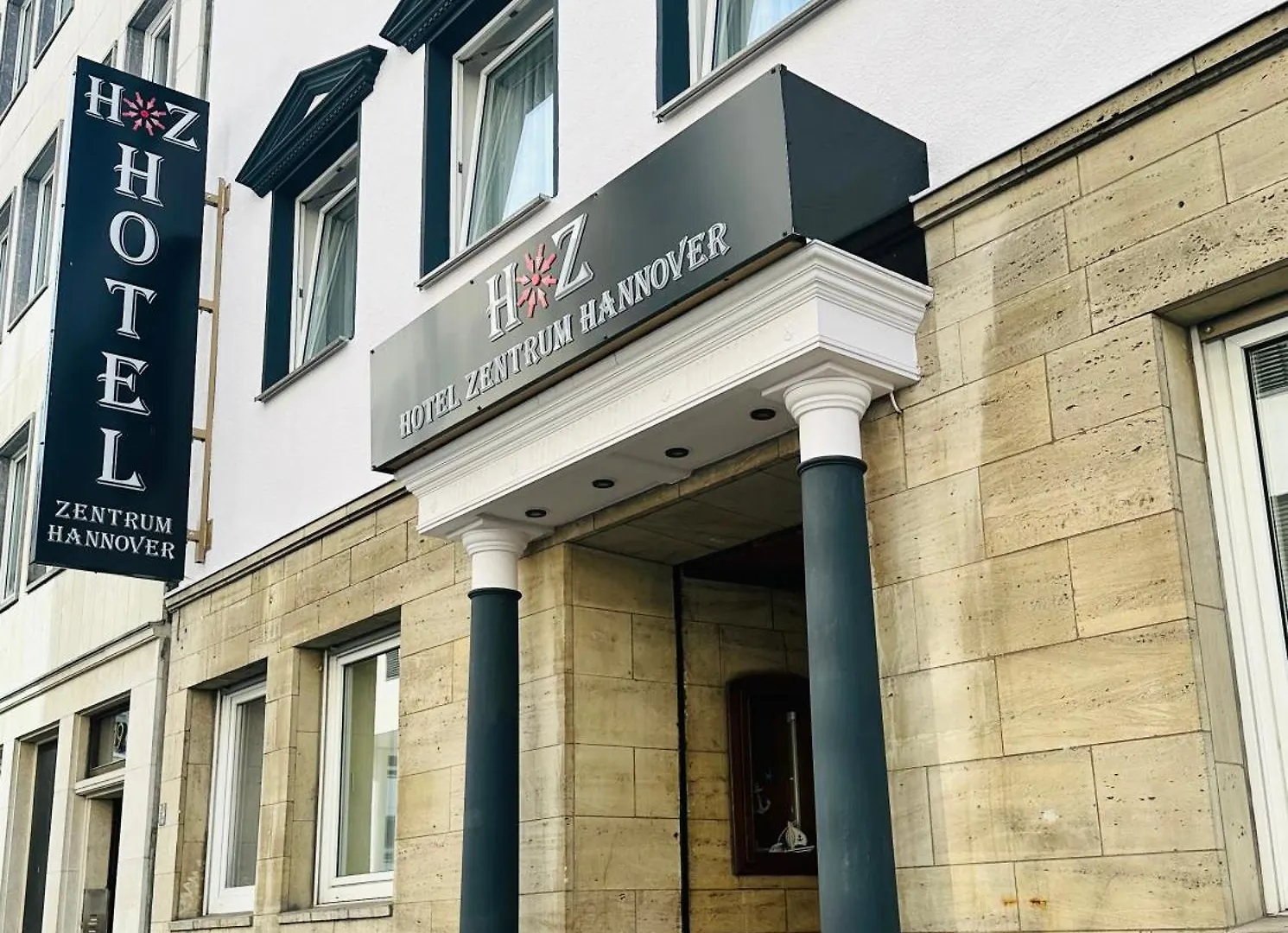 Hotel Zentrum Hannover 2*,  Germany