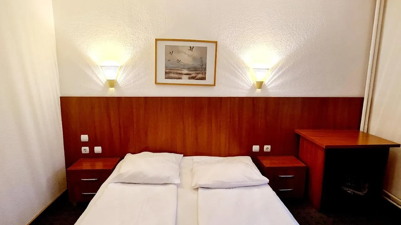 **  Hotel Zentrum Hannover Germany